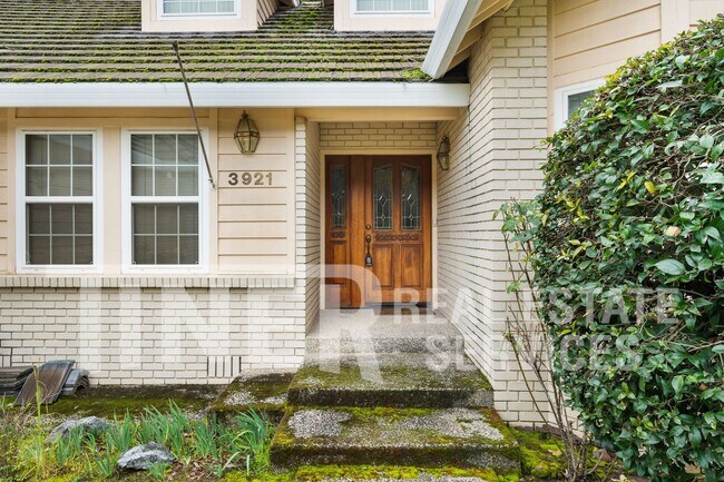 Building Photo - 3921 Rawhide Rd