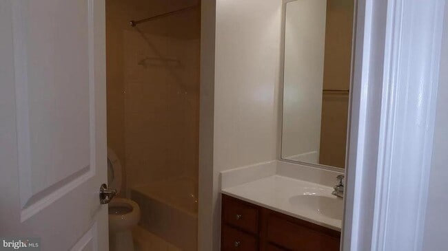 Building Photo - 44016 Etna Terrace