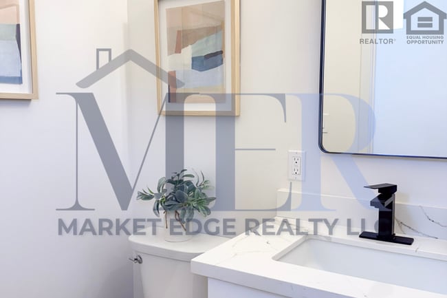 Building Photo - 3Bed/2.5Bath FURNISHED Townhouse in Sedona...
