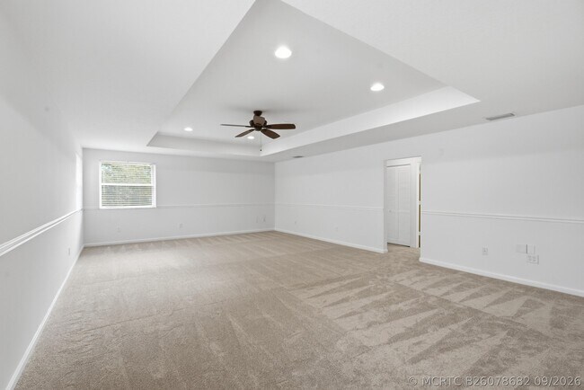 Building Photo - 5513 SW Windward Way