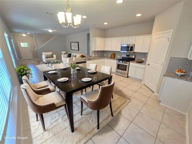 Building Photo - 2013 Langdale Ln