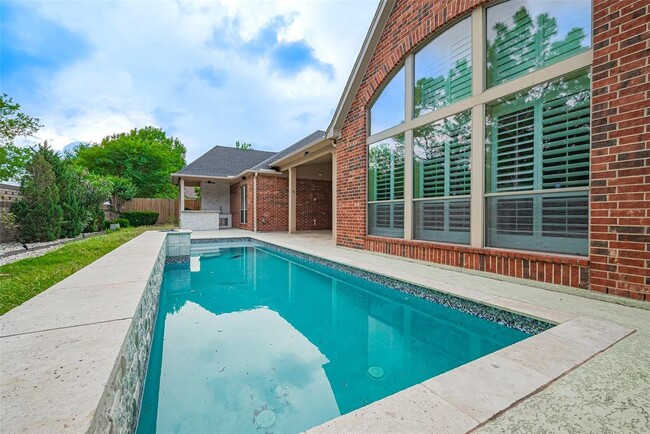 Building Photo - 25307 Oakton Springs Dr