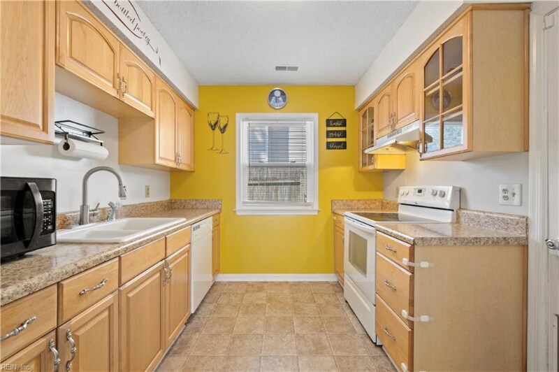 Building Photo - 3885 Topaz Ln