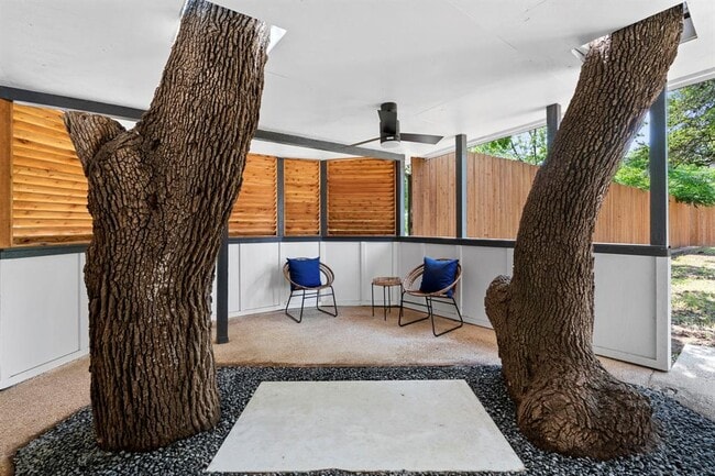 Building Photo - 6501 Thomas Springs Rd