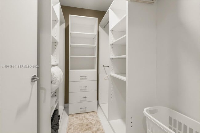 Building Photo - 851 NE 1st Ave