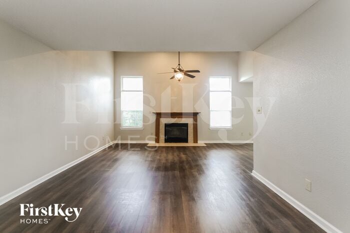 Building Photo - 8646 Coralberry Ln