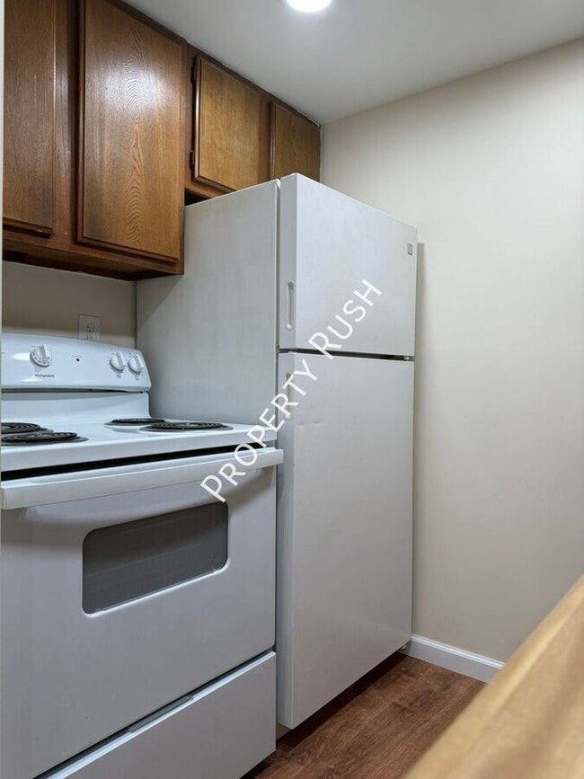 Building Photo - 1511 Rustic Dr