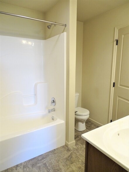 Building Photo - 402 Marlene Way
