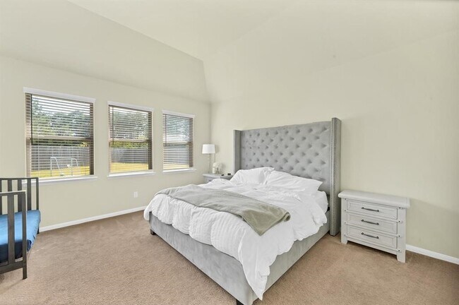 Building Photo - 10402 Lake of the Ozarks Dr