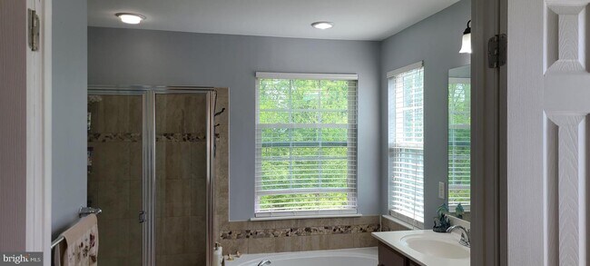 Building Photo - 4506 Nightingale Ct