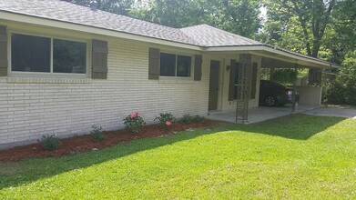Building Photo - 5574 Houston Dr