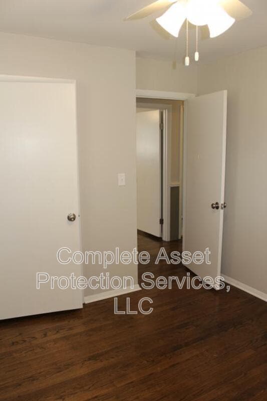 Building Photo - 3421 W 77th Pl