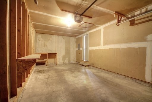 Building Photo - 2525LE