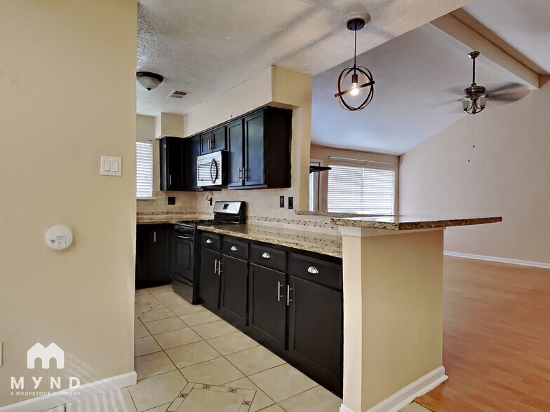 Building Photo - 726 Beechbend Dr