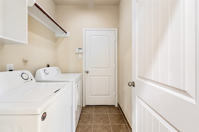 Building Photo - 17523 Cypress Hilltop Wy