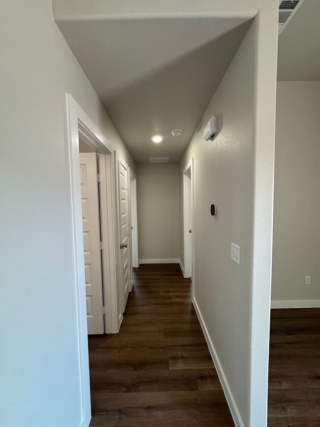 Building Photo - Brand Newer Construction 3/2/2