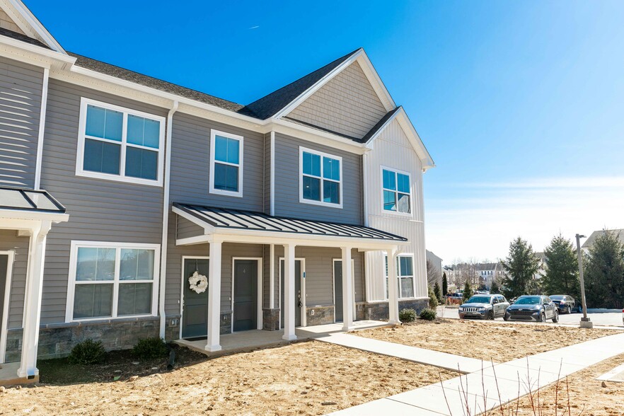 Sadsbury Square - 2 Wildflower Ln Sadsburyville PA 19369 | Apartment Finder