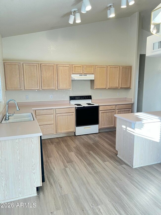 Building Photo - 1857 E McNair Dr