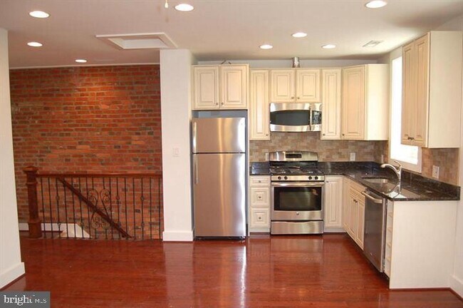 Building Photo - 3211 Georgia Ave NW
