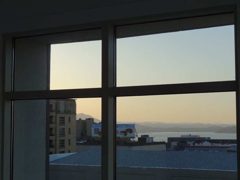 Building Photo - 1868 Van Ness Ave