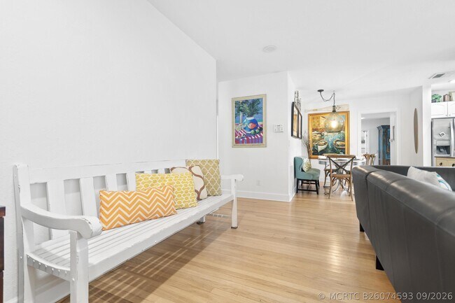 Building Photo - 1601 S Palmway