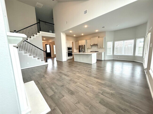 Building Photo - 3630 Windward Canyon Dr