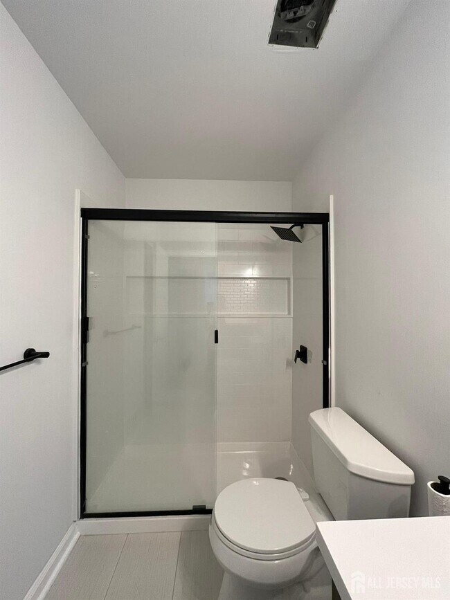 Building Photo - 282 Hampshire Ct