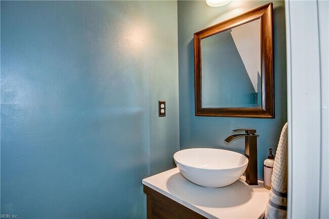 Building Photo - FOR RENT - OCEAN LAKES, VIRGINIA BEACH