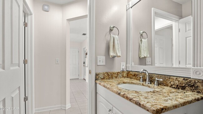 Building Photo - 5625 S Lagoon Dr