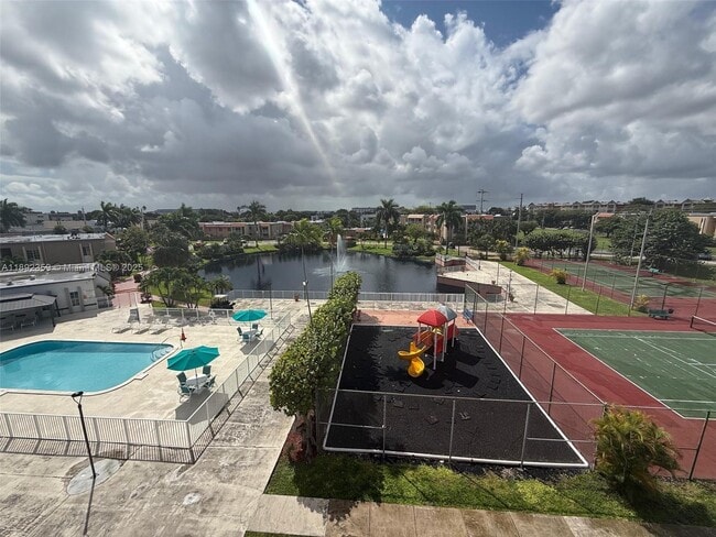 Building Photo - 5112 NW 79th Ave