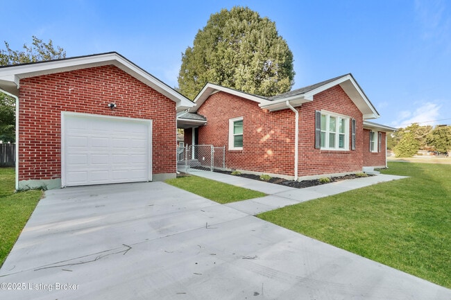 Building Photo - 5401 Johnsontown Rd