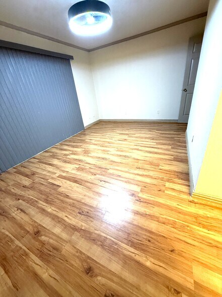 Building Photo - 4557 N O'Connor Rd