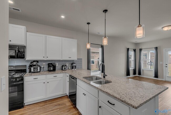 Building Photo - 29772 Logan Oaks Dr NW