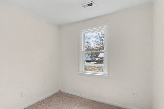 Building Photo - Renovated 3-Bedroom Home with Spacious Yard & Detached Garage