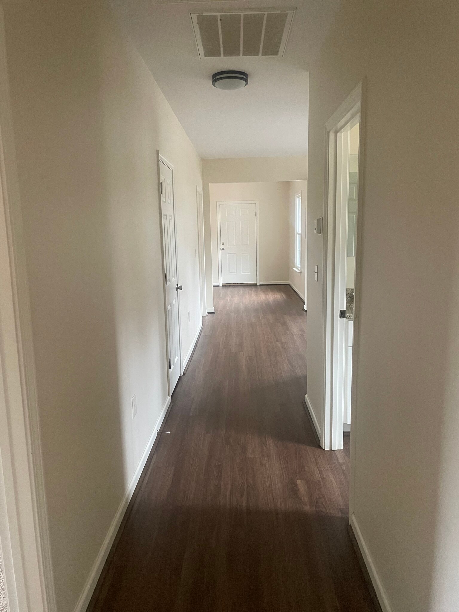 Building Photo - 41 Briarcliff Dr