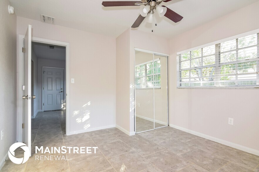 Building Photo - 3610 W Leila Ave