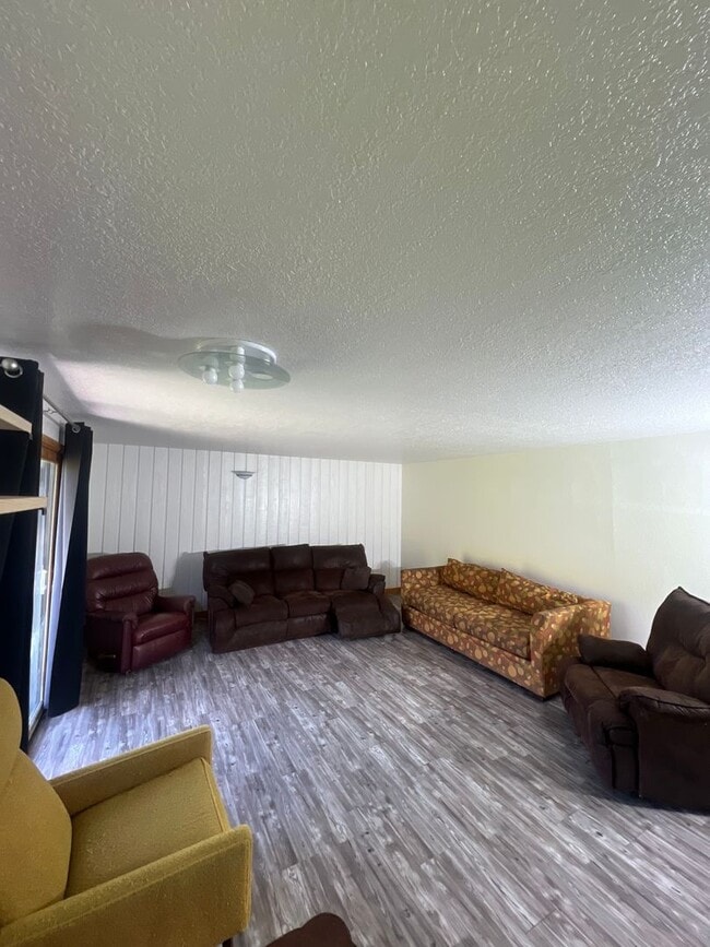 Building Photo - Meadow Studio Condo