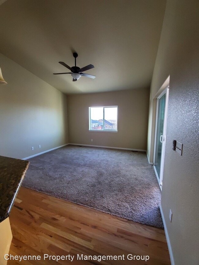 Building Photo - 3 br, 2 bath House - 3715 Sunrise Hills