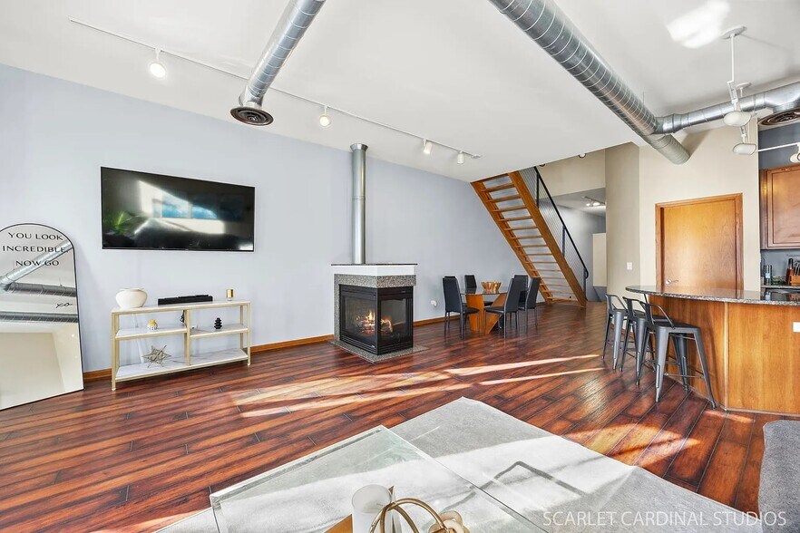 Building Photo - 1696 Simms St