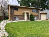 Building Photo - Single Family Home For Rent!