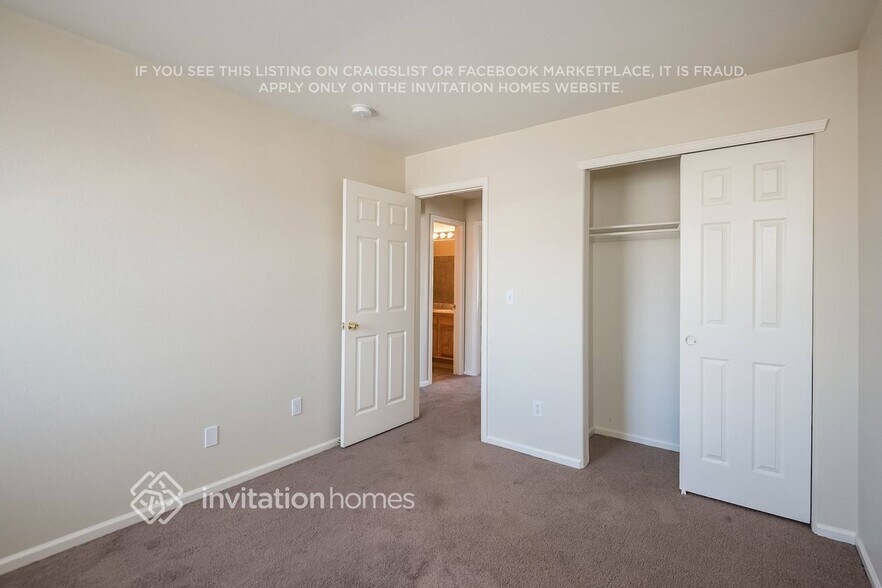 Building Photo - 15130 E 116th Dr