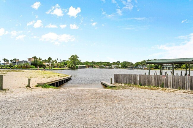 Building Photo - 62 Meigs Dr