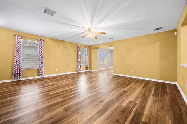 Building Photo - 3639 John Hancock Ln