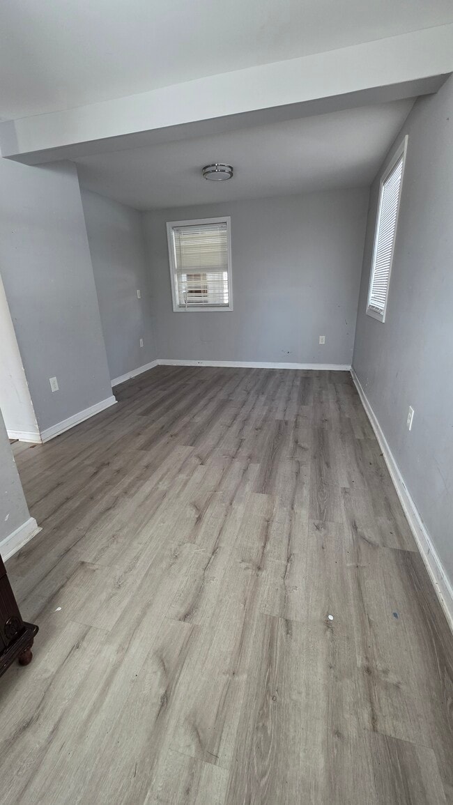 Building Photo - 23 North Rd