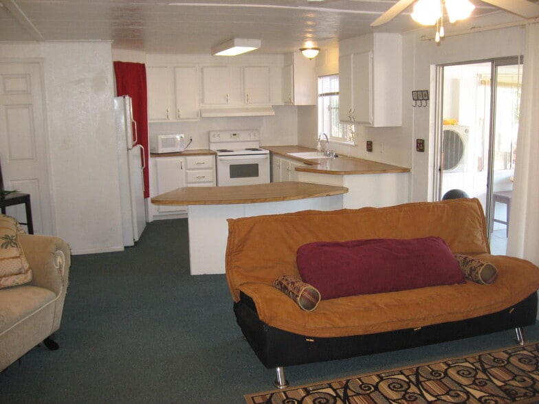 Building Photo - 20205 Henry Rd