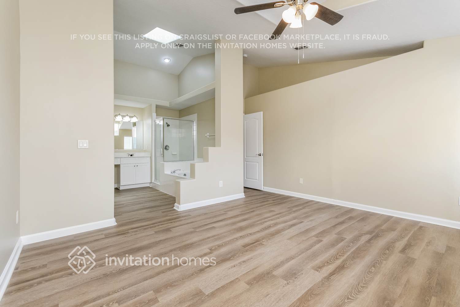 Building Photo - 15733 Bay Vista Dr