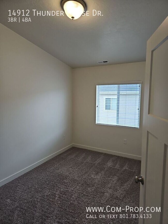 Building Photo - 14912 S Thunder Horse Ln