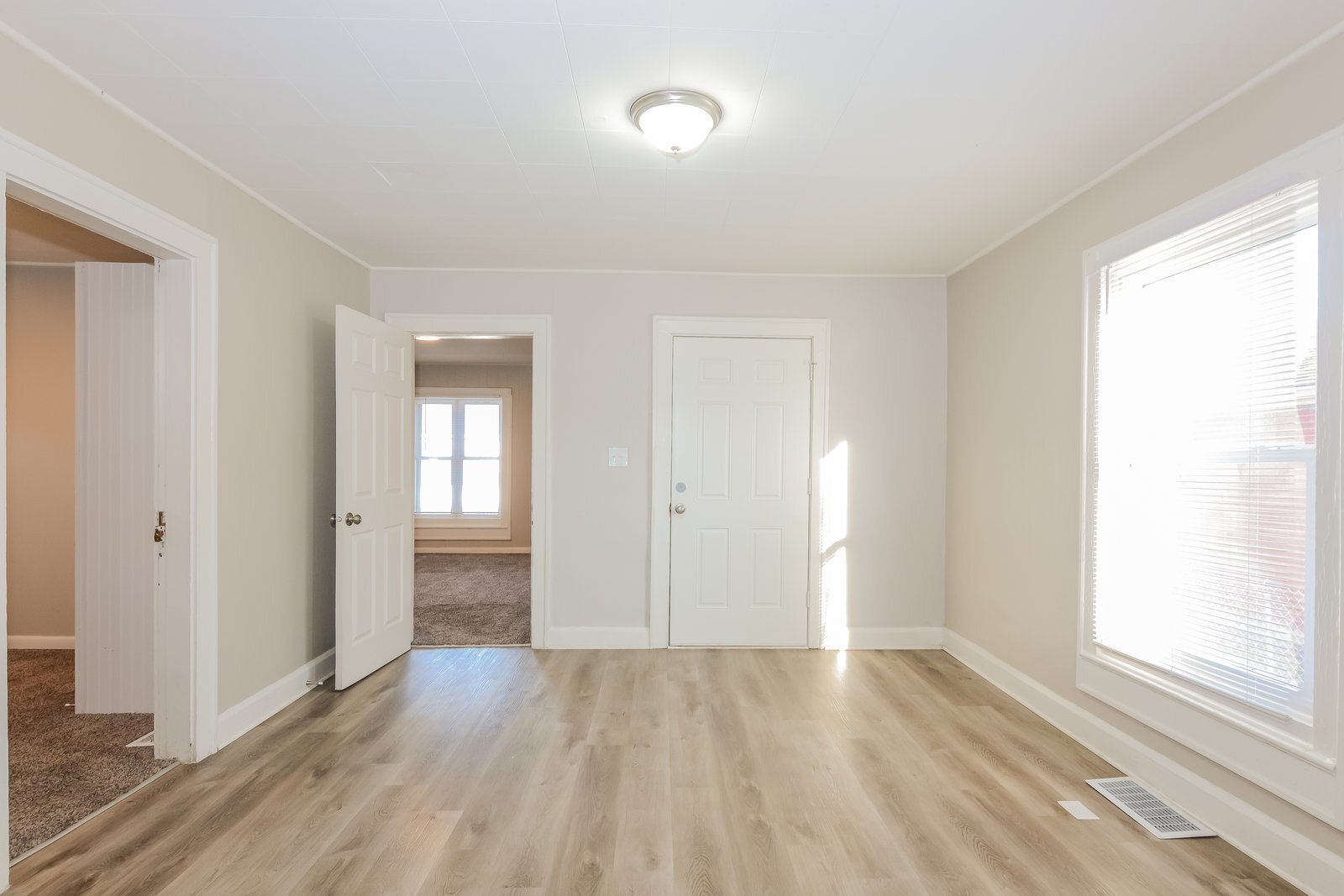 Building Photo - 912 N Livingston Ave