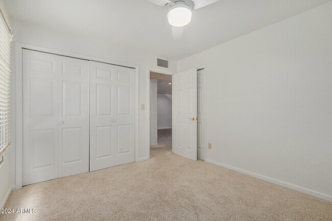 Building Photo - 32015 N 71st St