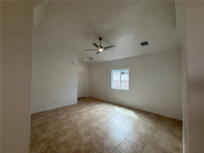 Building Photo - 3591 N Verdugo Rd